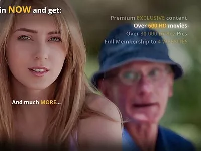 Loira pequena quero ver melhor filme pornô e namorado alto copulam ativamente no quarto