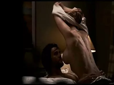 Dupla penetração faz universitária esquecer de os melhores filmes pornô do mundo estudar