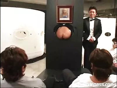 Pobre garota porno melhores filmes do Japão se torna brinquedo de foda para pervertidos contra sua vontade