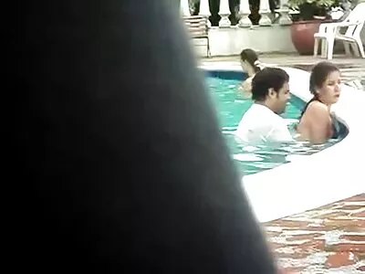 No aniversário, o cara divide a buceta da os melhores filme pornô carioca namorada com outro homem