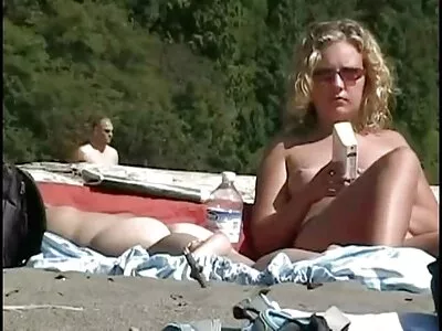O amor melhor filme pornográfico faz tudo o que o homem quer e até permite que ele a acerte