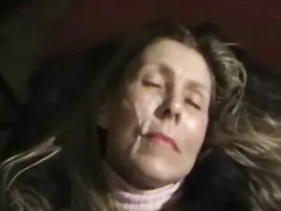 Loira peituda MILF gosta de sexo filme porno o melhor incrível com namorado negro