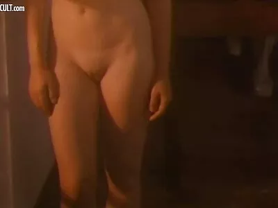 Morena ficará feliz em abrir seu cuzinho melhor video porno da historia faminto para o pau dele