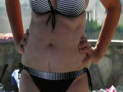 Chubby babe oferece o melhor vídeo pornô brasileiro anal grátis em seu bar apenas para convidados especiais