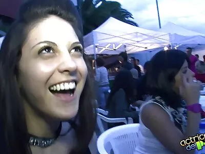 Spinner loira deslumbrante com um belo estilo melhores videos pornô de cachorro