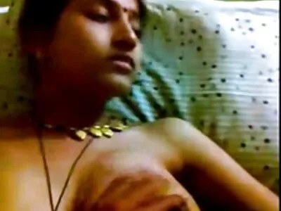 Prostituta magrinha com penetração tripla melhor filme porno 2019 durante sexo em grupo imparável